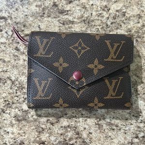 LV Mini wallet